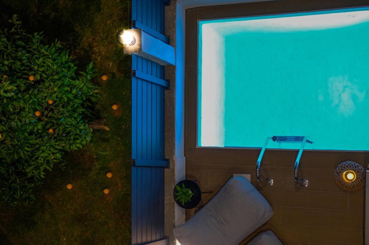 Aelia Seaside Luxury Suites Nea Karvali Exteriör bild