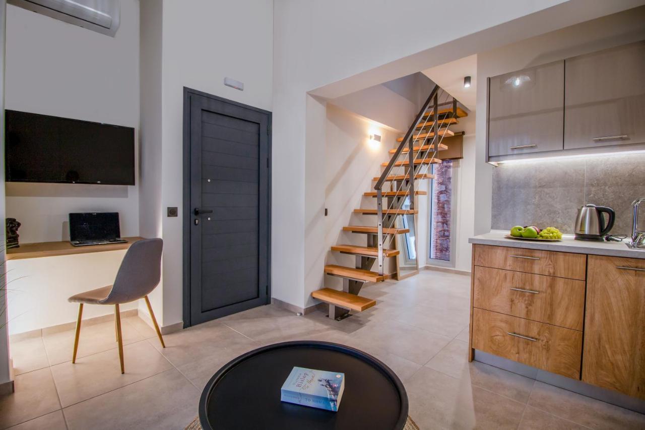 Aelia Seaside Luxury Suites Nea Karvali Exteriör bild