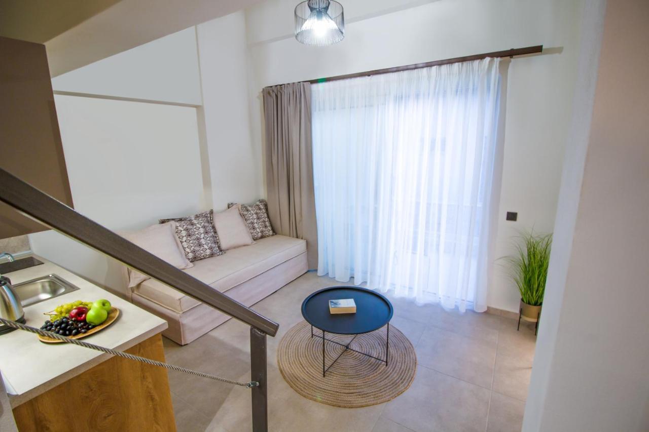 Aelia Seaside Luxury Suites Nea Karvali Exteriör bild