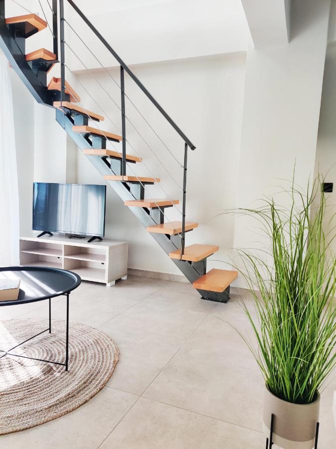 Aelia Seaside Luxury Suites Nea Karvali Exteriör bild